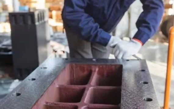 為什么精密機(jī)床都要手工鏟花？