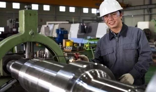 機(jī)加工和CNC技術(shù)員，這兩者有區(qū)分嗎 